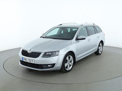 Silver Begagnad 2016 Skoda Octavia Style Kombi | 133 000 kr (Marknadspris)