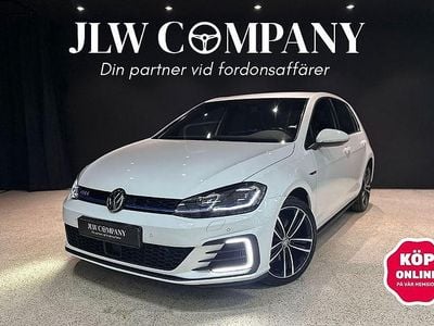 Begagnad VW Golf VII GTE 204 HK (150 kW) 2017 Vit Halvkombi