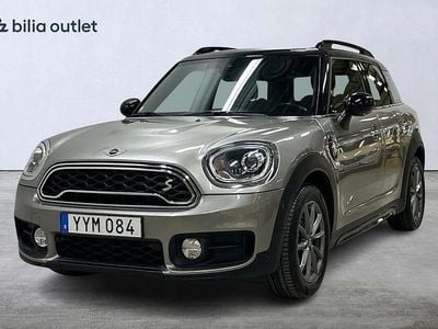 Grå Begagnad 2018 Mini Cooper Countryman Pepper SUV | 209 900 kr (Marknadspris)