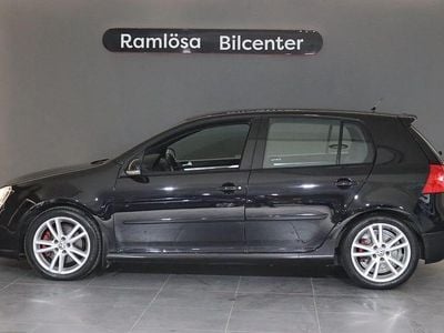 Begagnad VW Golf V GTI 200 HK (147 kW) 2006 Svart Halvkombi