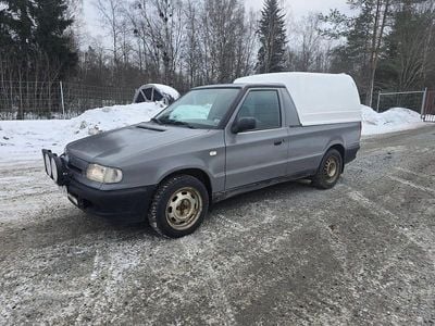 Begagnad Skoda Pick-up 64 HK (47 kW) 1999 Pickup