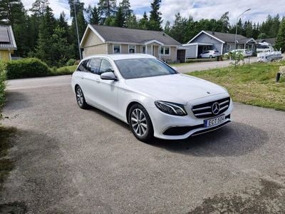 Mercedes E200
