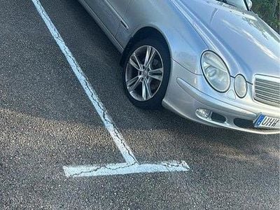 Mercedes E200