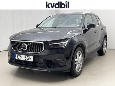Svart Begagnad 2023 Volvo XC40 Core SUV | 339 000 kr (Marknadspris)