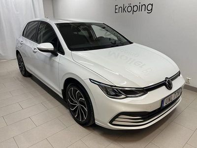 Vit Begagnad 2021 VW Golf VIII | 249 000 kr (Dyr)