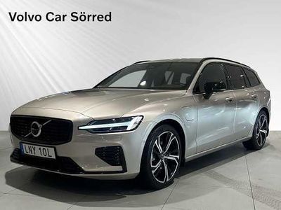 Grå Begagnad 2024 Volvo V60 Plus Kombi | 484 900 kr (Dyr)