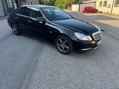 Mercedes E200