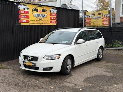 Begagnad Volvo V50 Momentum 116 HK (85 kW) 2011 Vit Kombi