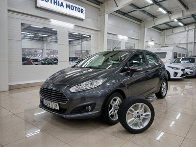 Grå Begagnad 2016 Ford Fiesta Titanium Halvkombi | 89 800 kr (Marknadspris)