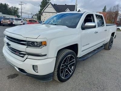 Begagnad Chevrolet Silverado LTZ 426 HK (313 kW) 2018 Svart Van