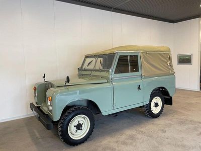 Ljusgrön Begagnad 1972 Land Rover 88 SUV | 285 000 kr