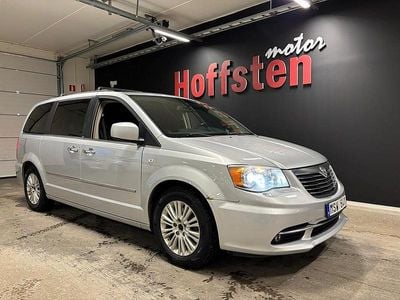 Grå Begagnad 2012 Lancia Voyager Minibuss | 52 900 kr (Marknadspris)