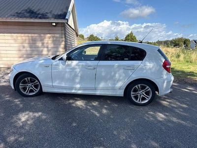 Begagnad BMW 116 122 HK (89 kW) 2011 Halvkombi