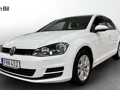 Vit Begagnad 2015 VW Golf VII | 119 900 kr (Marknadspris)