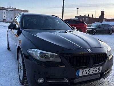 Begagnad BMW 520 190 HK (139 kW) 2017 Svart skinn Kombi