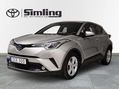 Grå Begagnad 2017 Toyota C-HR Executive SUV | 225 900 kr (Marknadspris)