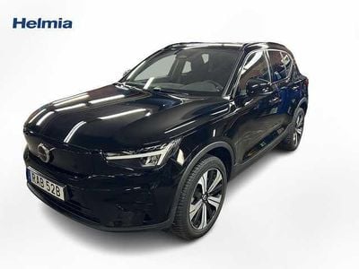 Svart Begagnad 2023 Volvo XC40 Core SUV | 329 000 kr (Marknadspris)