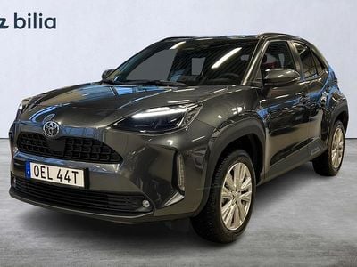 Grå Begagnad 2025 Toyota Yaris Hybrid | 369 900 kr