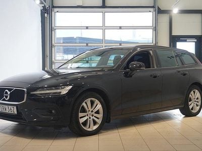 Begagnad Volvo V60 Momentum 150 HK (110 kW) 2019 Svart Kombi