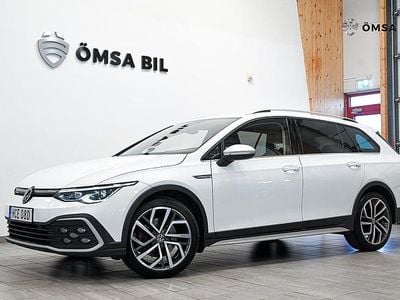 Vit Begagnad 2022 VW Golf Alltrack Kombi | 254 800 kr (Marknadspris)