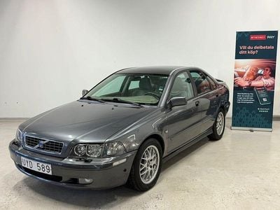 Grå Begagnad 2004 Volvo S40 Sedan | 44 800 kr (Marknadspris)