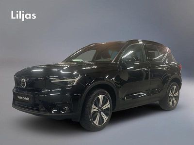 Svart Begagnad 2022 Volvo XC40 Core SUV | 309 000 kr
