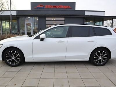begagnad Volvo V60 D3 150hk Momentum Momsbil Drag 1 ägare VOC Navi Advanced Edition