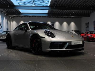 Begagnad Porsche 911 Carrera GTS 480 HK (353 kW) 2024 Silver Sportkupé
