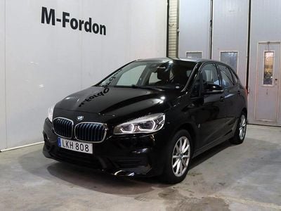 Svart Begagnad 2019 BMW 225 Active Tourer Minibuss | 169 900 kr (Bra pris)