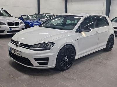 Vit Begagnad 2016 VW Golf VII R Halvkombi | 189 900 kr (Marknadspris)