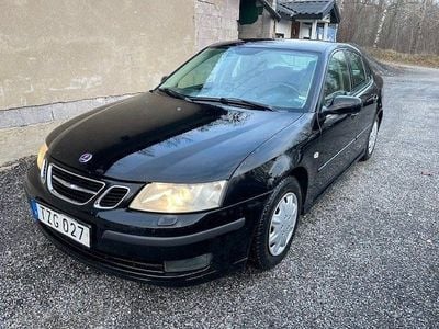 Svart Begagnad 2003 Saab 9-3 Vector Sedan | 22 000 kr (Lite dyr)