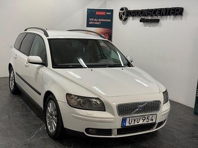 Vit Begagnad 2004 Volvo V50 Kombi | 34 900 kr (Marknadspris)