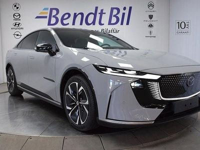 Grå (aero grey) Ny 2025 Mazda 6e Takumi-Line Sedan | 449 500 kr