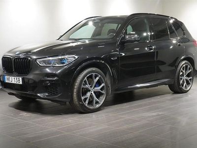 Safirsvart metallic Begagnad 2023 BMW X5 iPerformance SUV | 549 900 kr