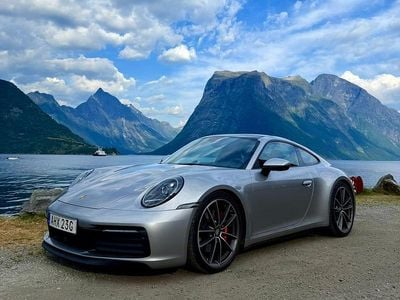 Begagnad Porsche 911 Carrera 4S 450 HK (330 kW) 2021