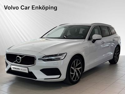 Vit Begagnad 2019 Volvo V60 Momentum Kombi | 299 900 kr (Marknadspris)
