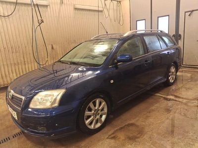 Begagnad Toyota Avensis 147 HK (108 kW) 2006 Kombi