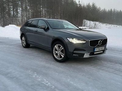 Begagnad Volvo V90 CC 190 HK (139 kW) 2019 Metallic Kombi