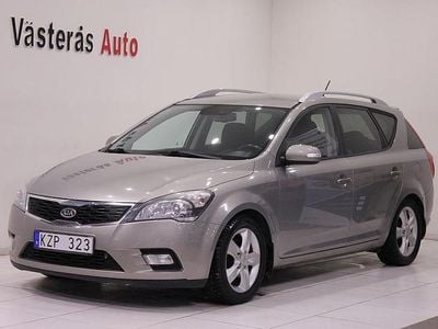 Begagnad Kia Ceed Sportswagon EX 128 HK (94 kW) 2010 Silver Kombi