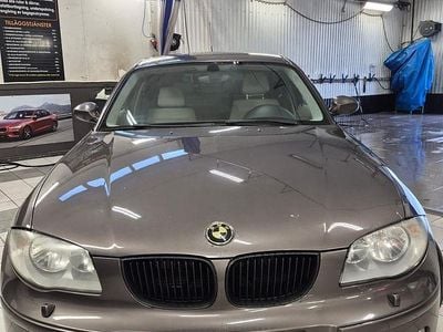 Begagnad 2005 BMW 120 Halvkombi | 36 000 kr (Marknadspris)