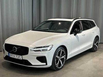 Begagnad Volvo V60 455 HK (334 kW) 2026 Vit Kombi