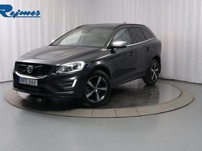 Grå Begagnad 2017 Volvo XC60 R-Design SUV | 219 800 kr (Marknadspris)