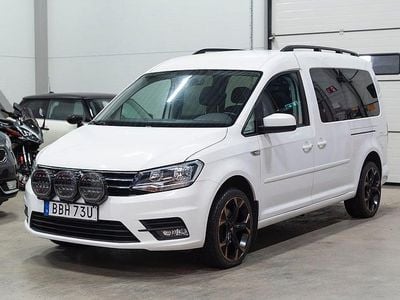 Vit Begagnad 2020 VW Caddy Maxi Life Life Minibuss | 318 900 kr