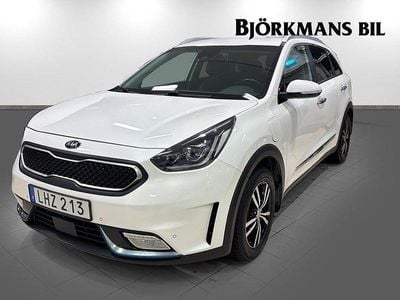 Vit Begagnad 2017 Kia Niro Advance SUV | 164 900 kr (Marknadspris)