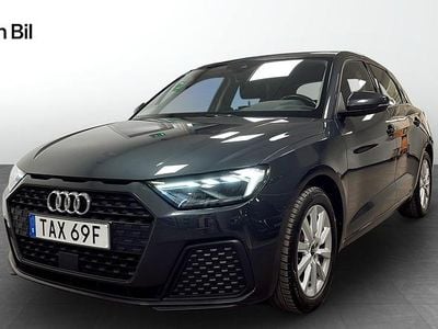 Mörkgrå Begagnad 2022 Audi A1 Sportback Proline Halvkombi | 204 000 kr (Marknadspris)