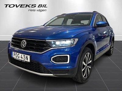 Blå Begagnad 2020 VW T-Roc SUV | 229 900 kr (Marknadspris)