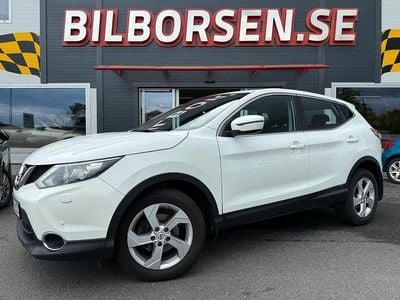Vit Begagnad 2015 Nissan Qashqai SUV | 125 000 kr (Marknadspris)