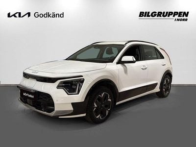 Vit Begagnad 2022 Kia e-Niro SUV | 289 900 kr (Marknadspris)