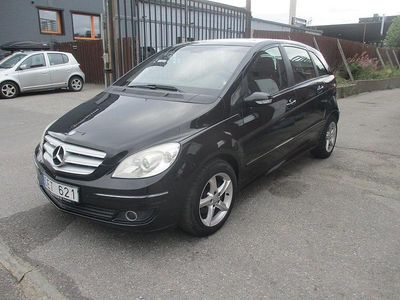 Svart Begagnad 2005 Mercedes 200 Halvkombi | 47 900 kr