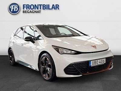 Begagnad Cupra Born e-Boost 169 kW (231 HK) 2023 Vit Halvkombi